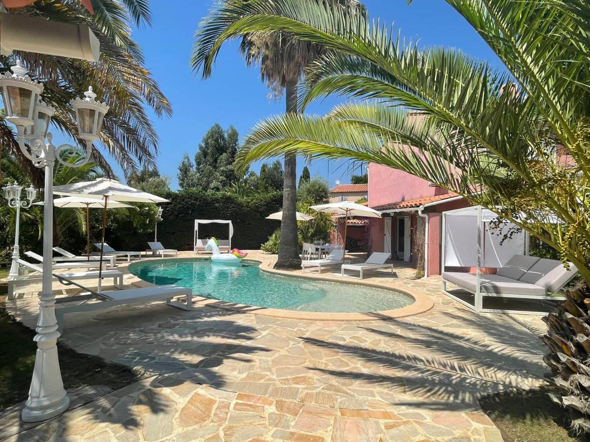 Fantastic Pool Villa 900M To The Beach; With Extravagant Big Garden 생트막시메 외부 사진