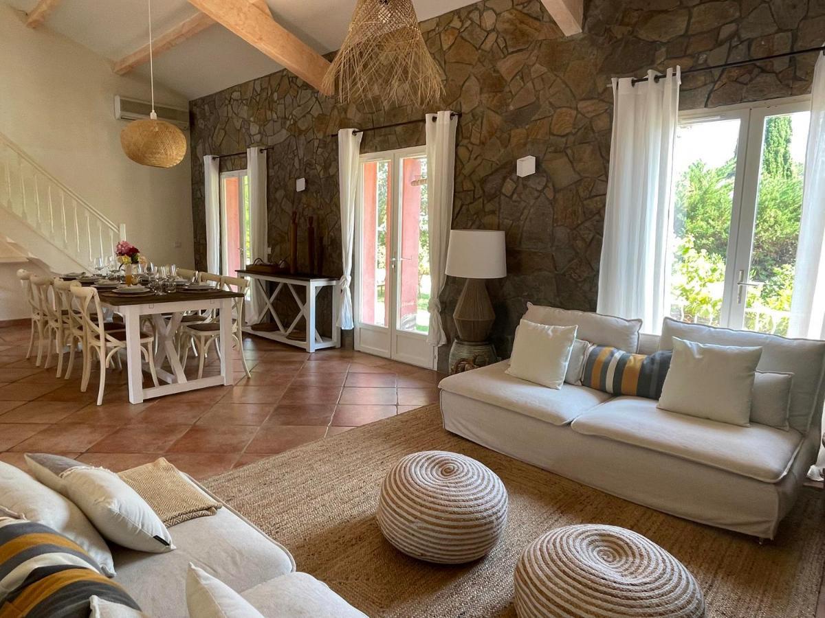 Fantastic Pool Villa 900M To The Beach; With Extravagant Big Garden 생트막시메 외부 사진
