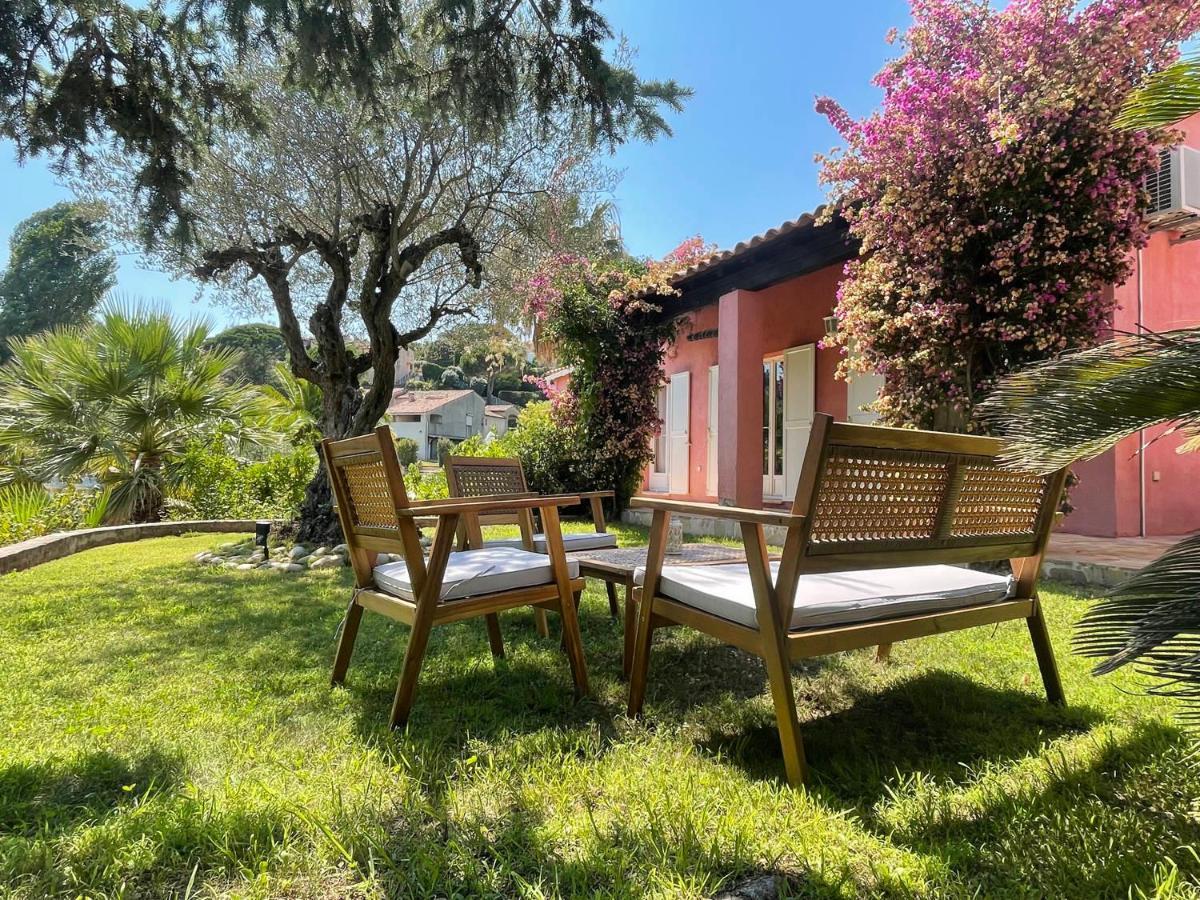 Fantastic Pool Villa 900M To The Beach; With Extravagant Big Garden 생트막시메 외부 사진