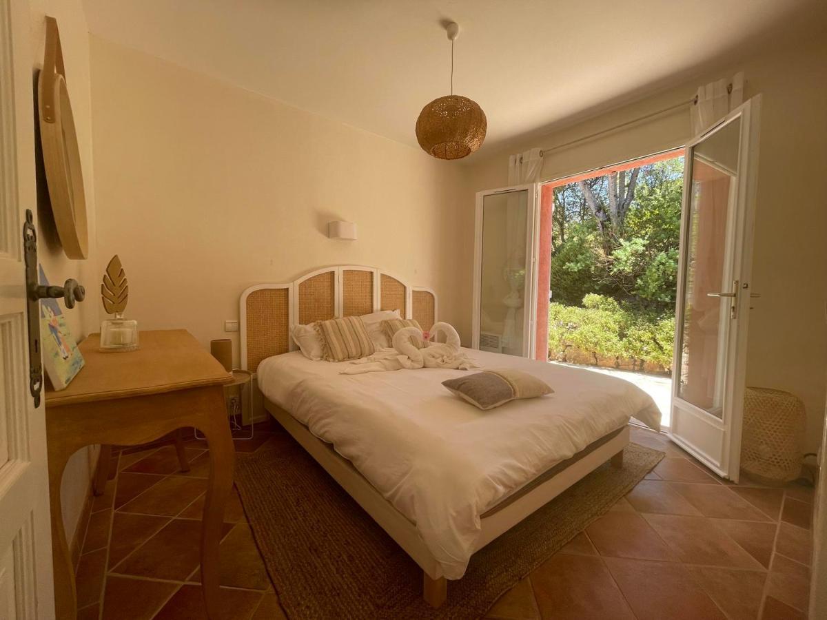 Fantastic Pool Villa 900M To The Beach; With Extravagant Big Garden 생트막시메 외부 사진